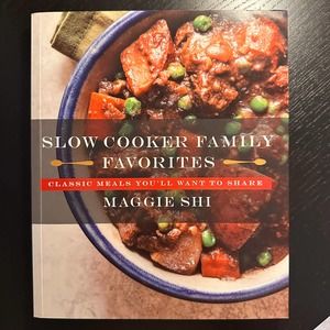 Slow Cooker Family Favorites Book Cookbook New
